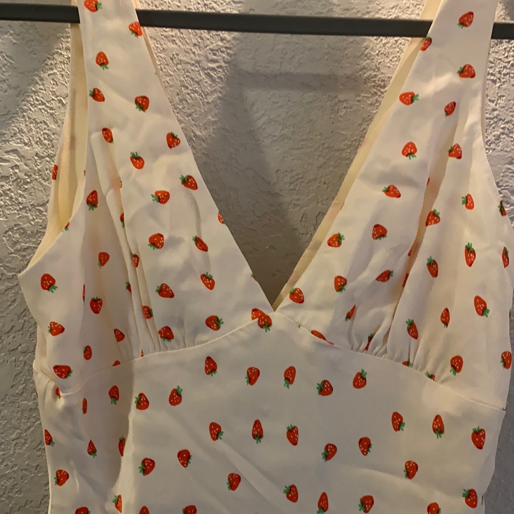 Zara v cut dress with strawberry pattern